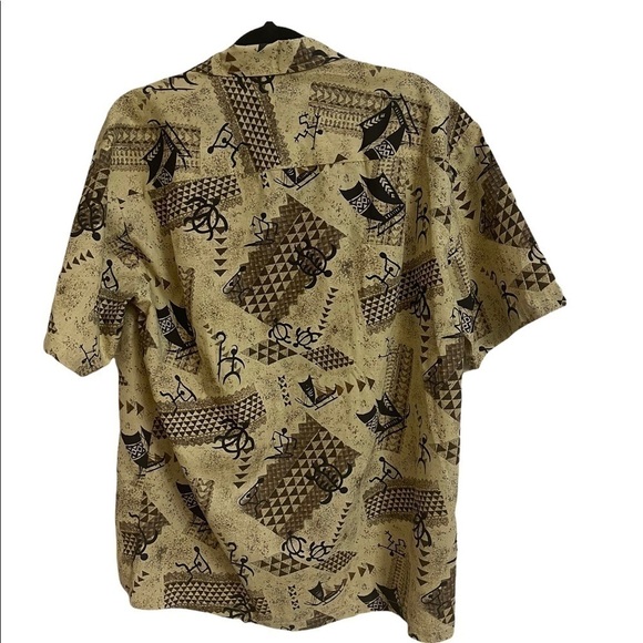 Winnie Fashion made in Hawaii shirt with coconut buttons, size large. - Picture 5 of 5